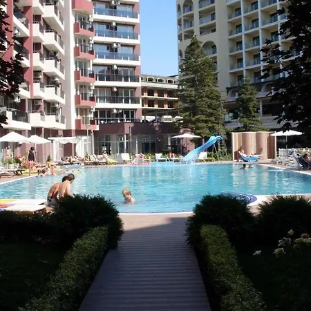 Admiral Plaza Солнечный берег